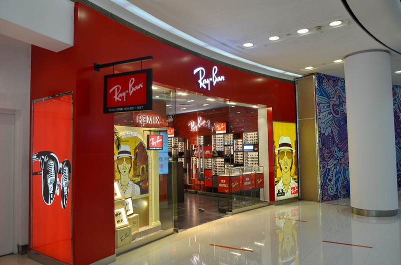 Ray?Ban 宏伊国际广场店——手机版w66 CIS 商用安装系统的经典应用